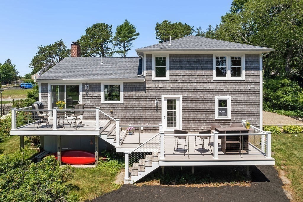 20 Burg Ave Property Photo 27