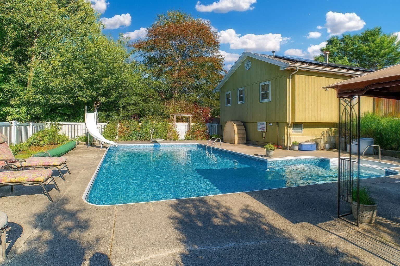 6 Gary Dr Property Photo 24