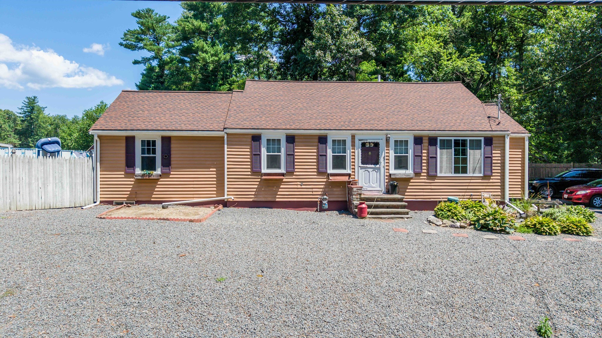 85 Alfred Lord Blvd Property Photo 1