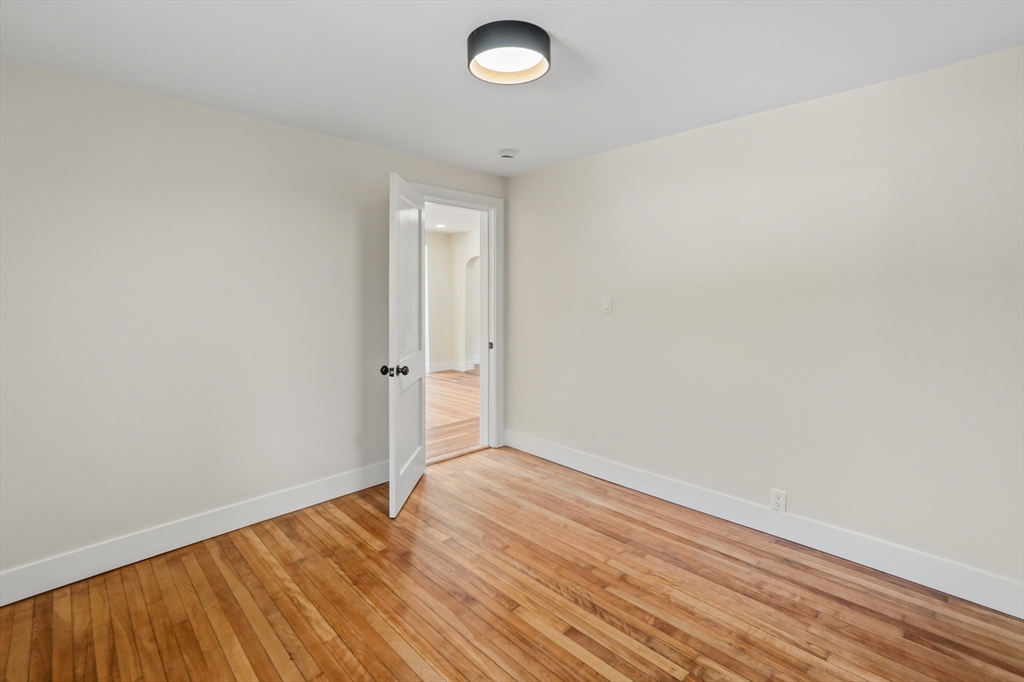 25 Johnson St Property Photo 29