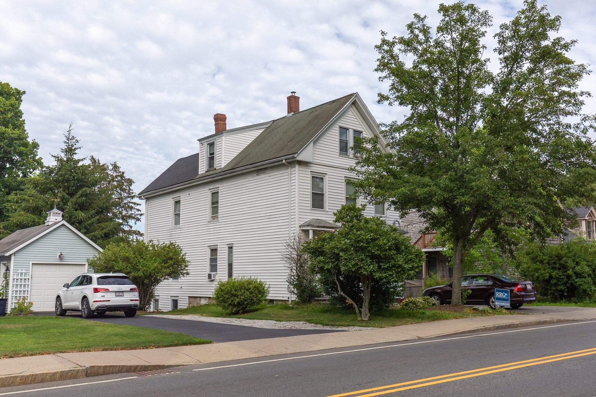 211 Court St Property Photo 1