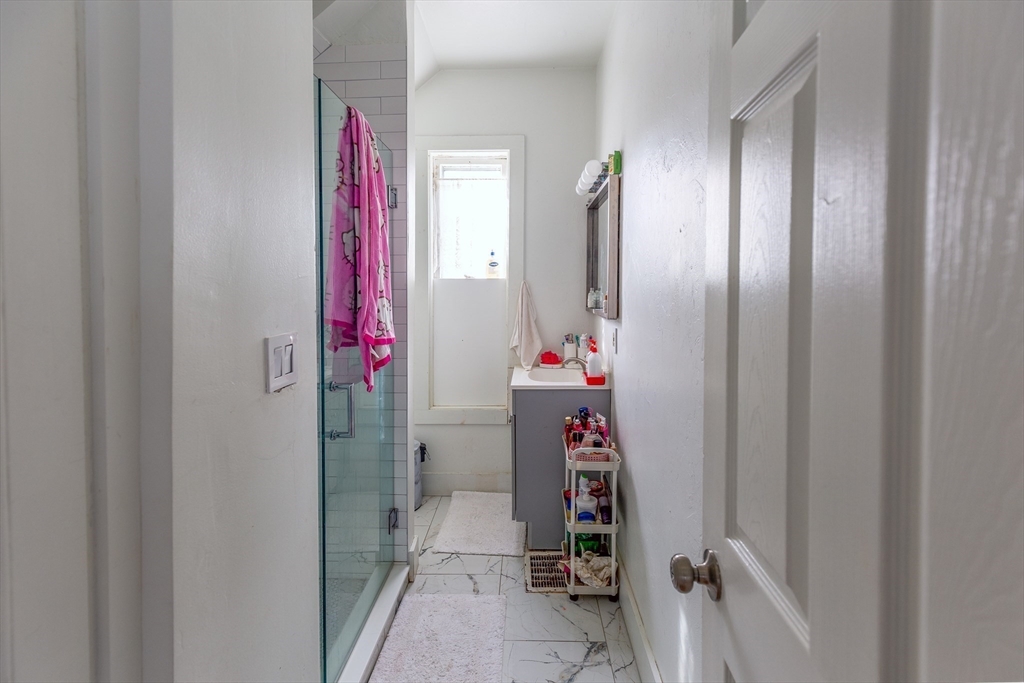 211 Court St Property Photo 11