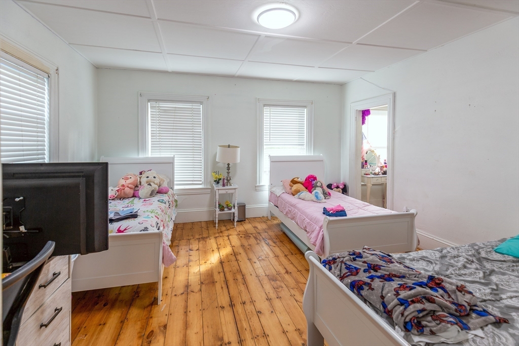 211 Court St Property Photo 14