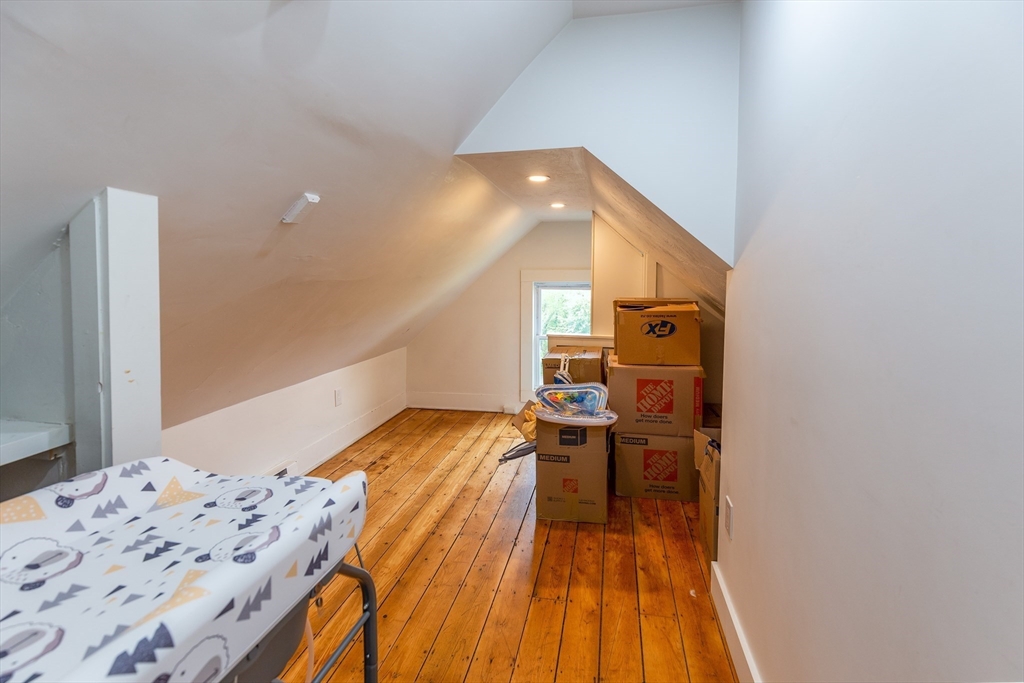 211 Court St Property Photo 18