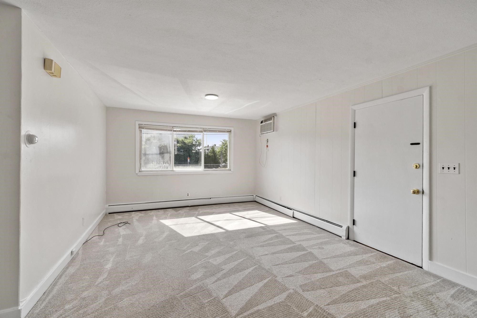 44 Dana # 2 Property Photo 4