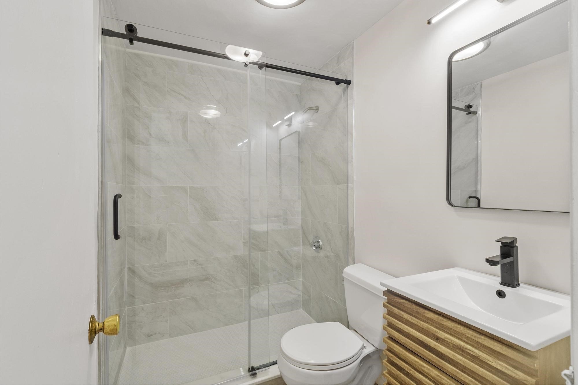 44 Dana # 2 Property Photo 8