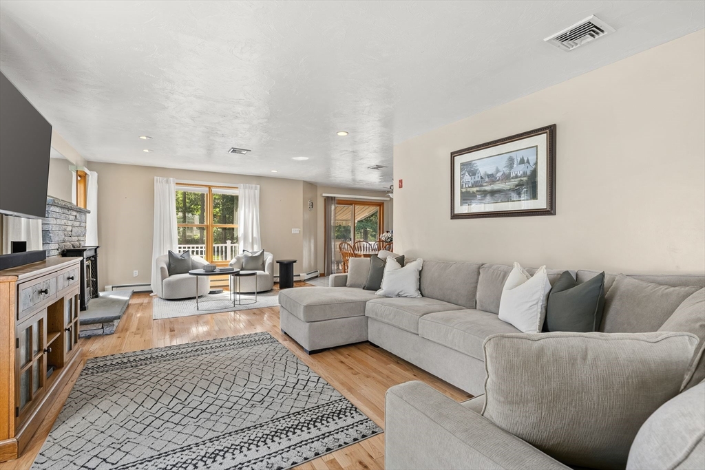 1 Pat Rose Way Property Photo 9