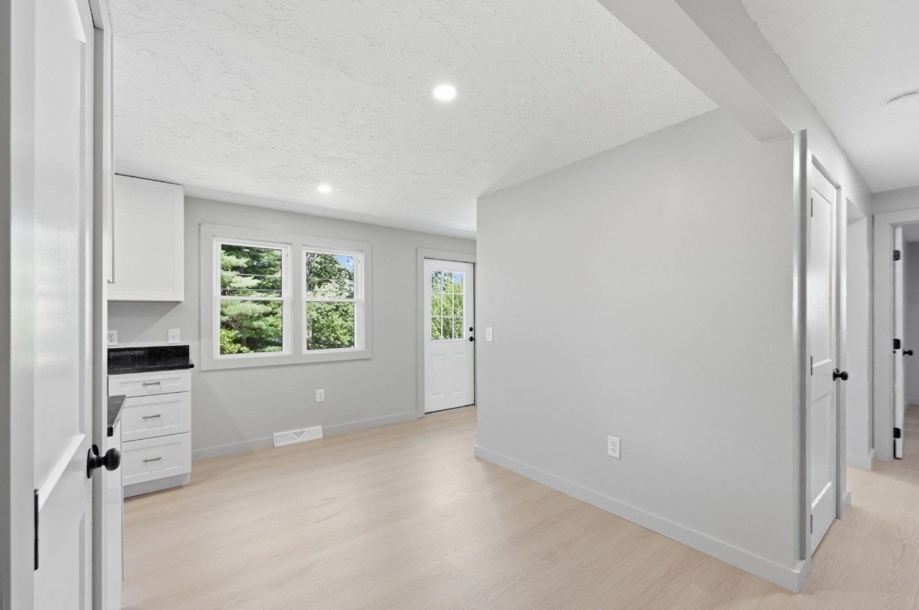 71 Beech St Property Photo 16