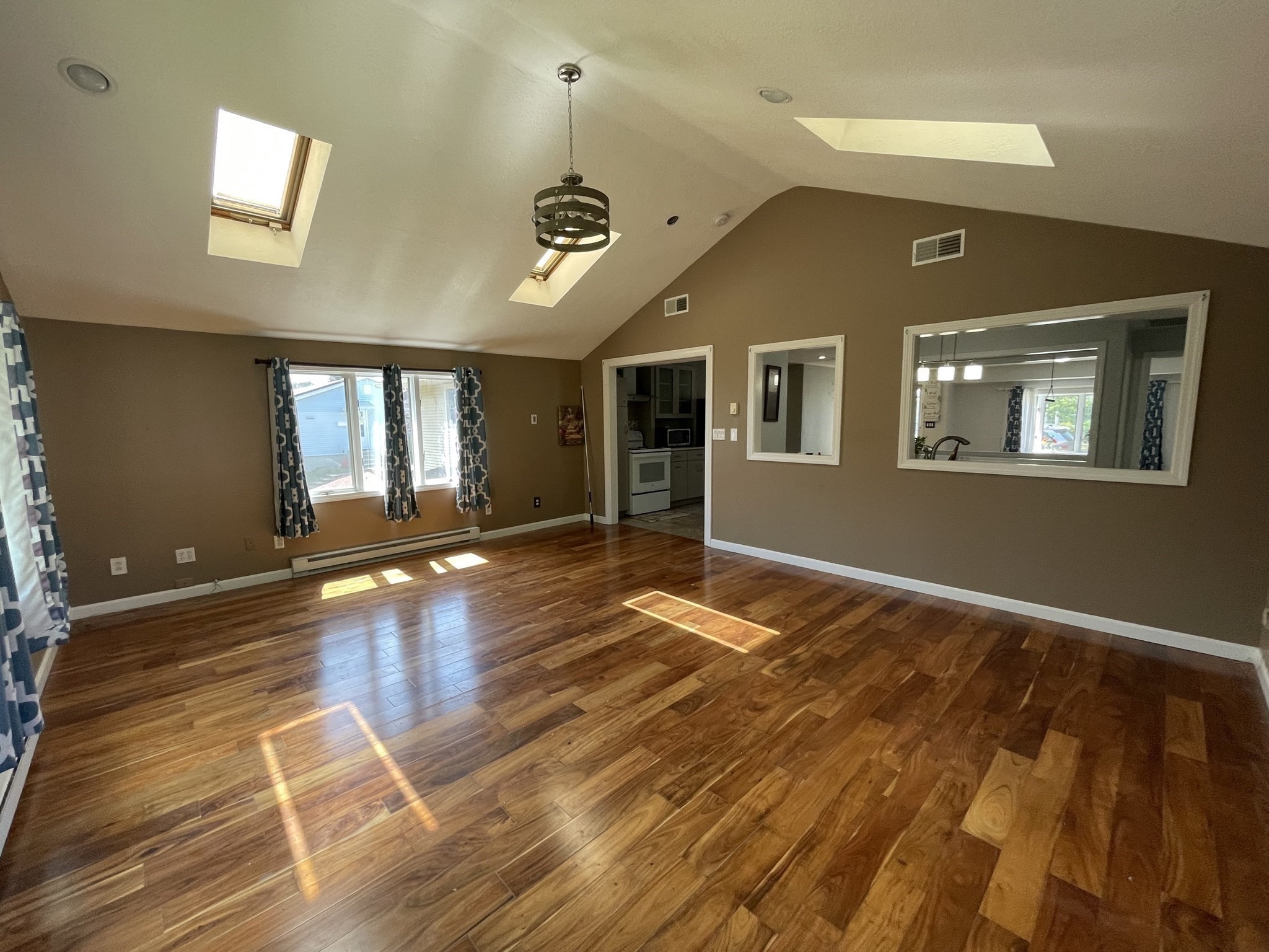 55 Barbara Ave Property Photo 30