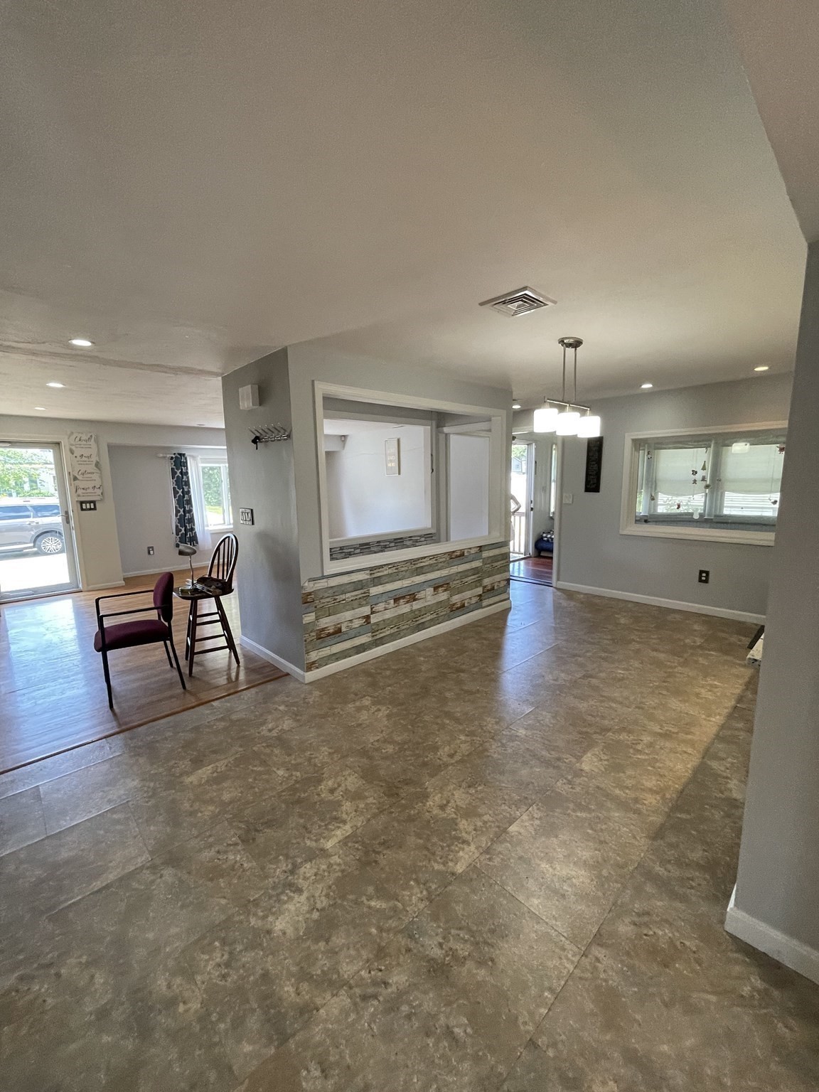 55 Barbara Ave Property Photo 34