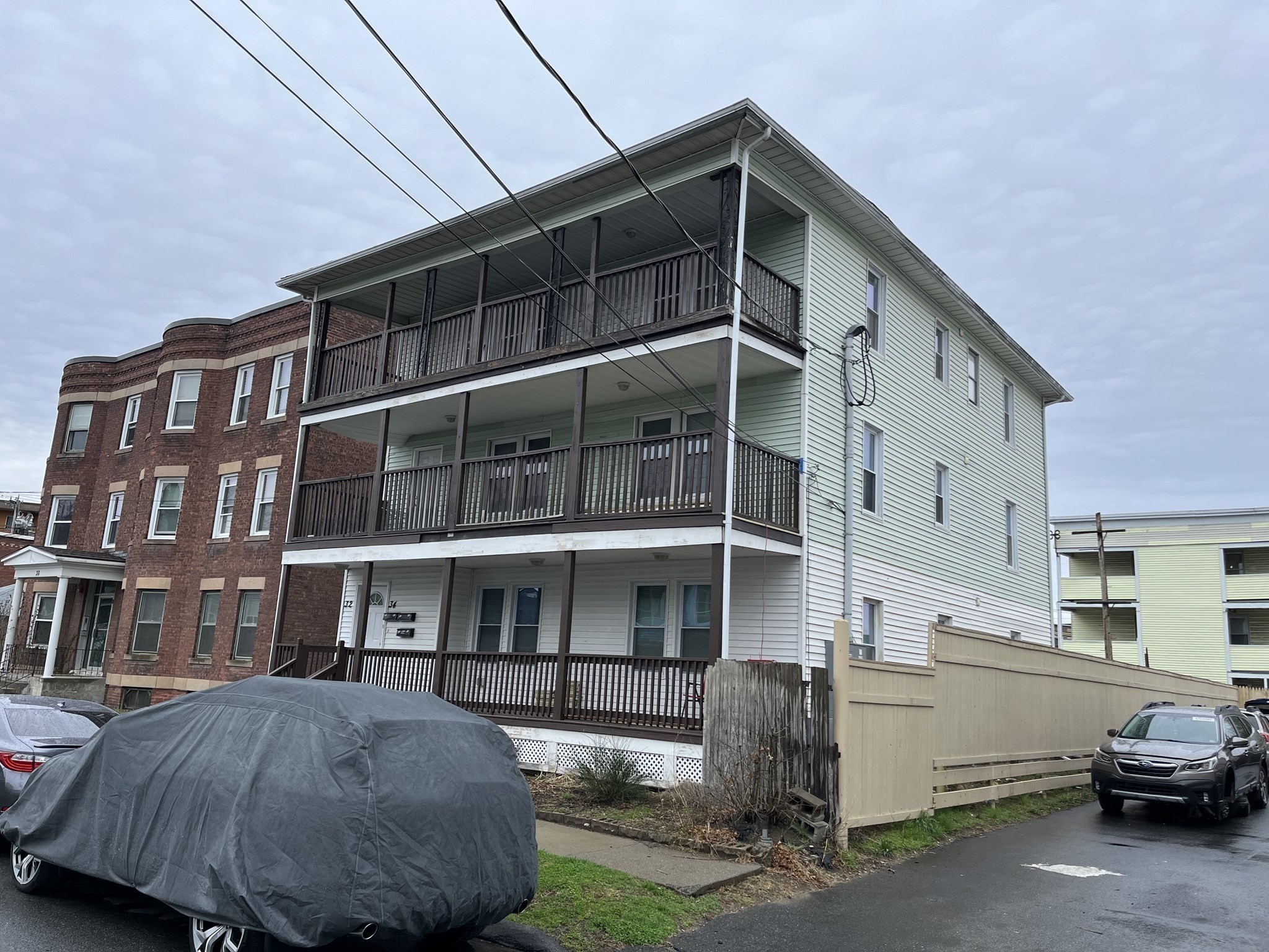 32 Nassau St Property Photo 1
