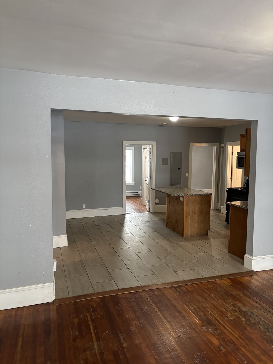 32 Nassau St Property Photo 6