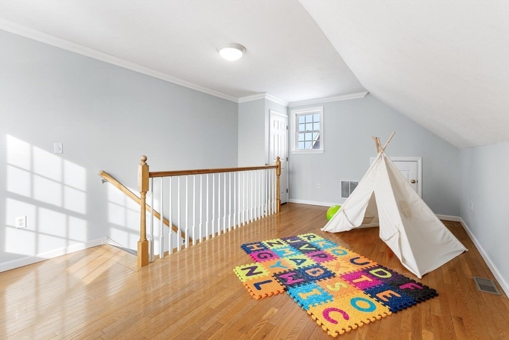 35 Tea Party Way Property Photo 6