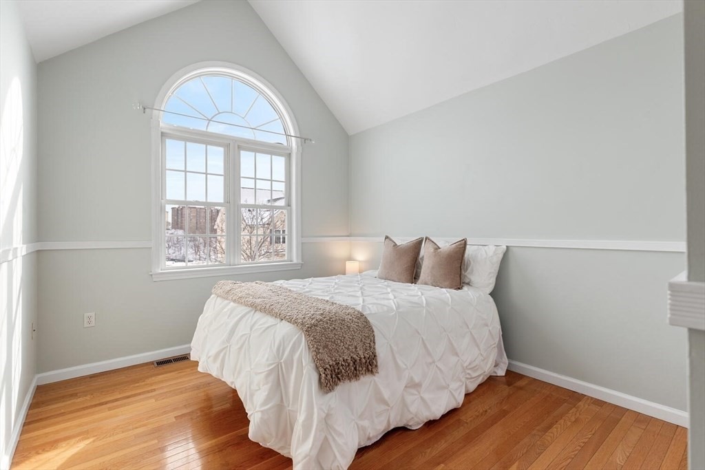35 Tea Party Way Property Photo 13