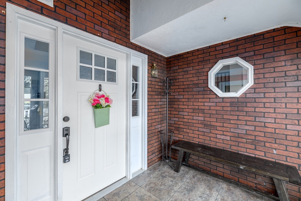 1 Pine Lane Property Photo 4