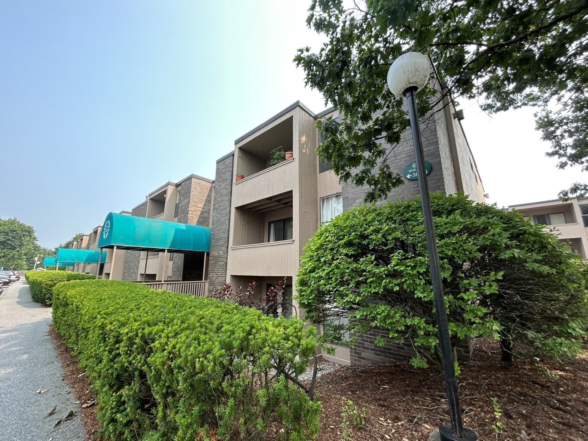 30 Shrewsbury Green # J Property Photo 10