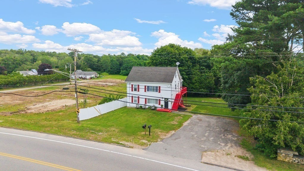 66 Middle Rd Property Photo 39