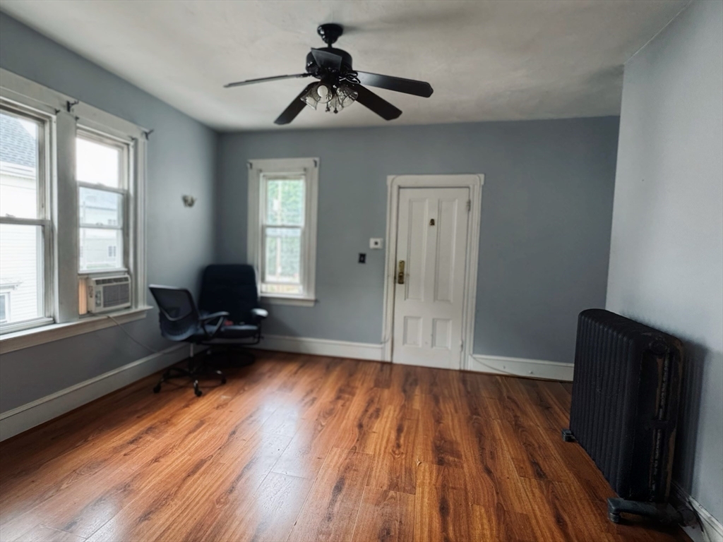 1138 Adams St Property Photo 16