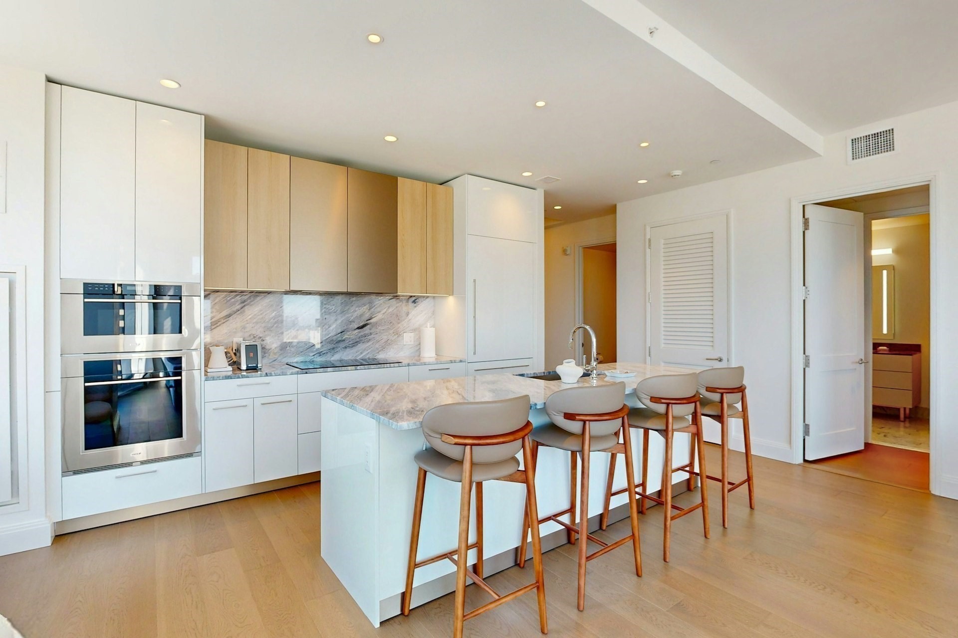 240 Devonshire St # U3912 Property Photo 10