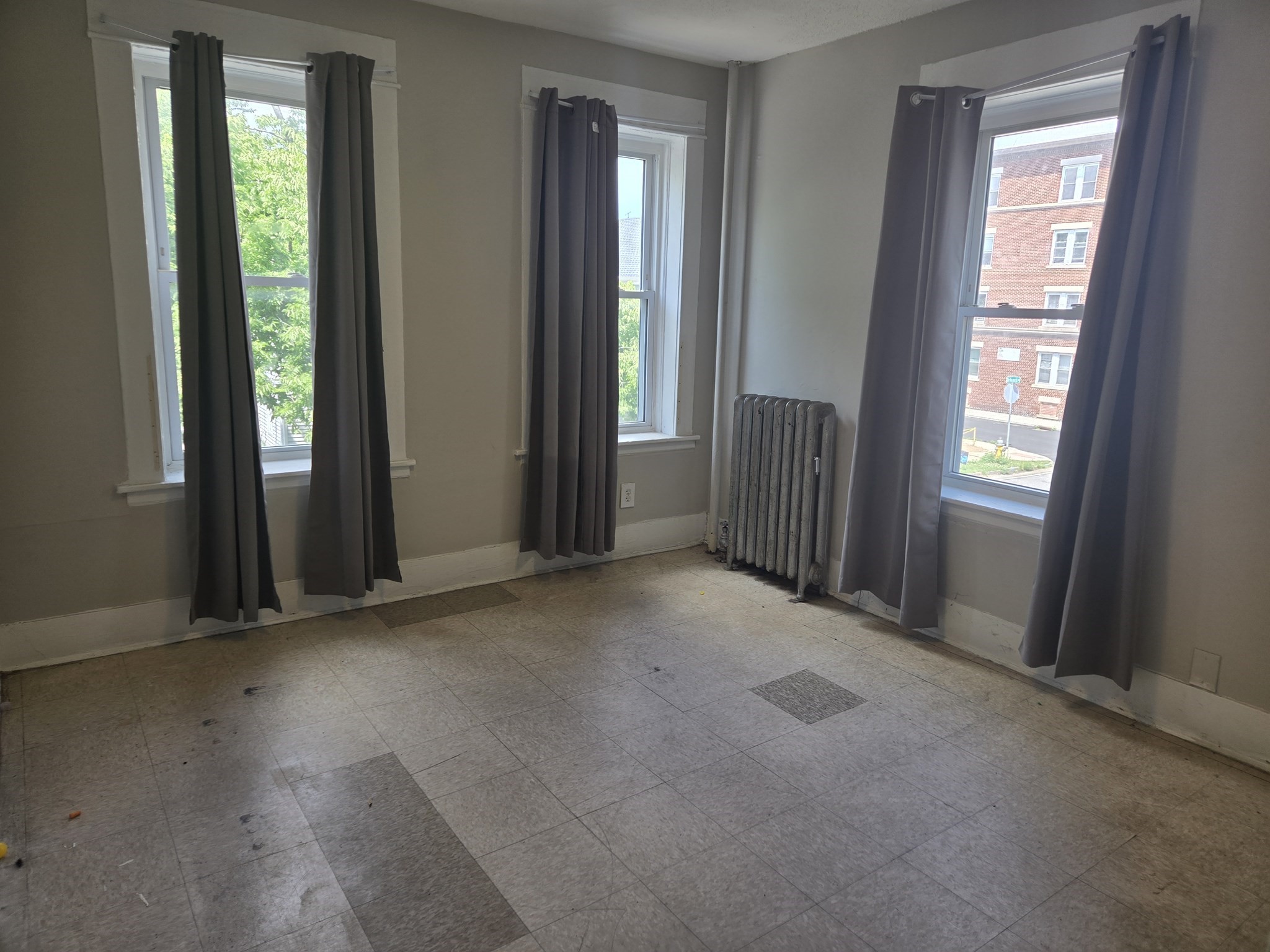 529 Union Street # 1L Property Photo 1