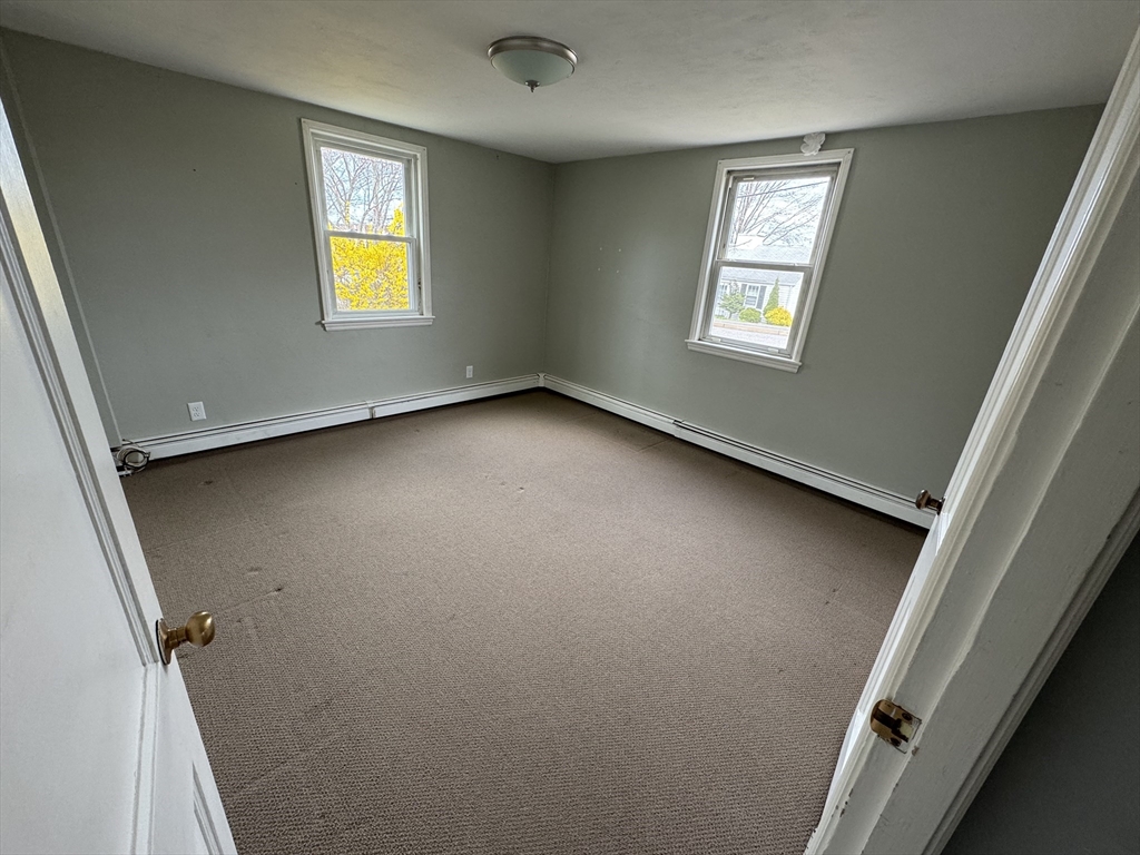 78 French Ave Property Photo 9