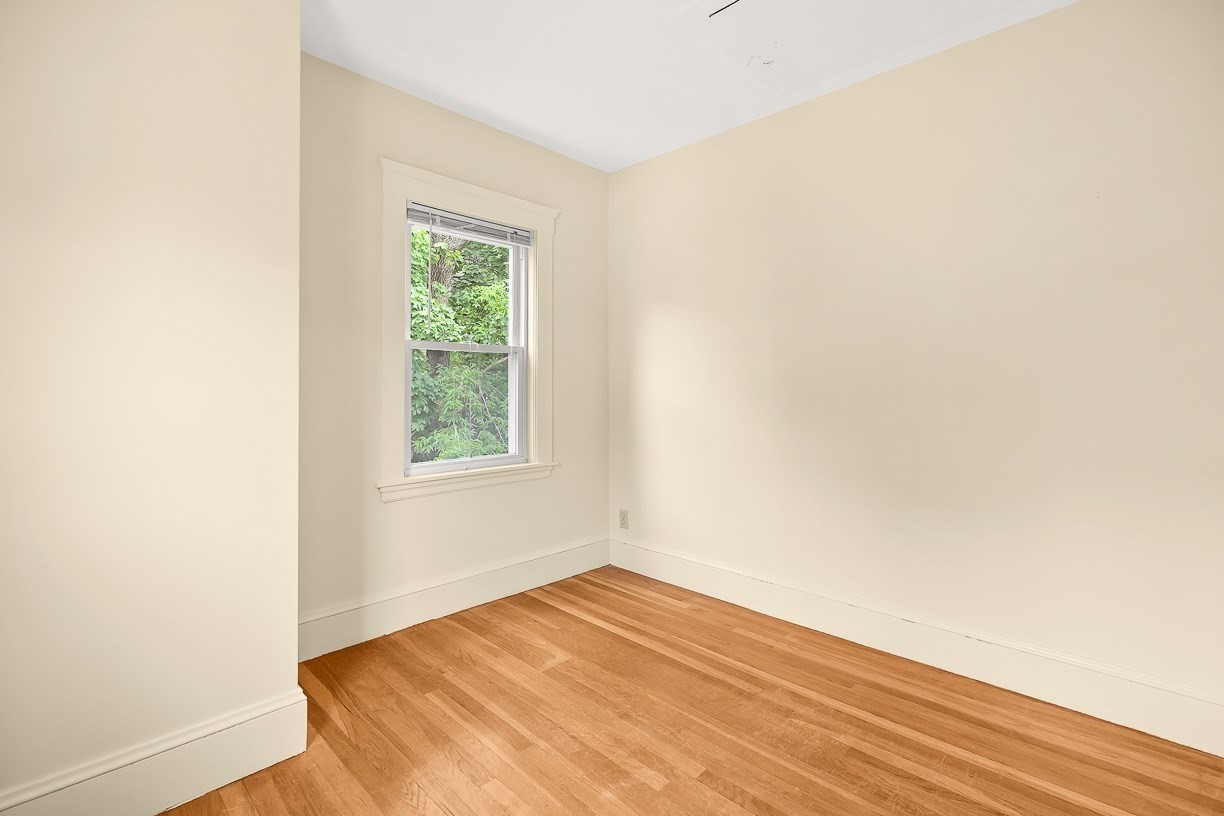 265 Main St Property Photo 31