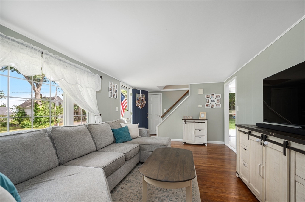 22 Clyde St Property Photo 6