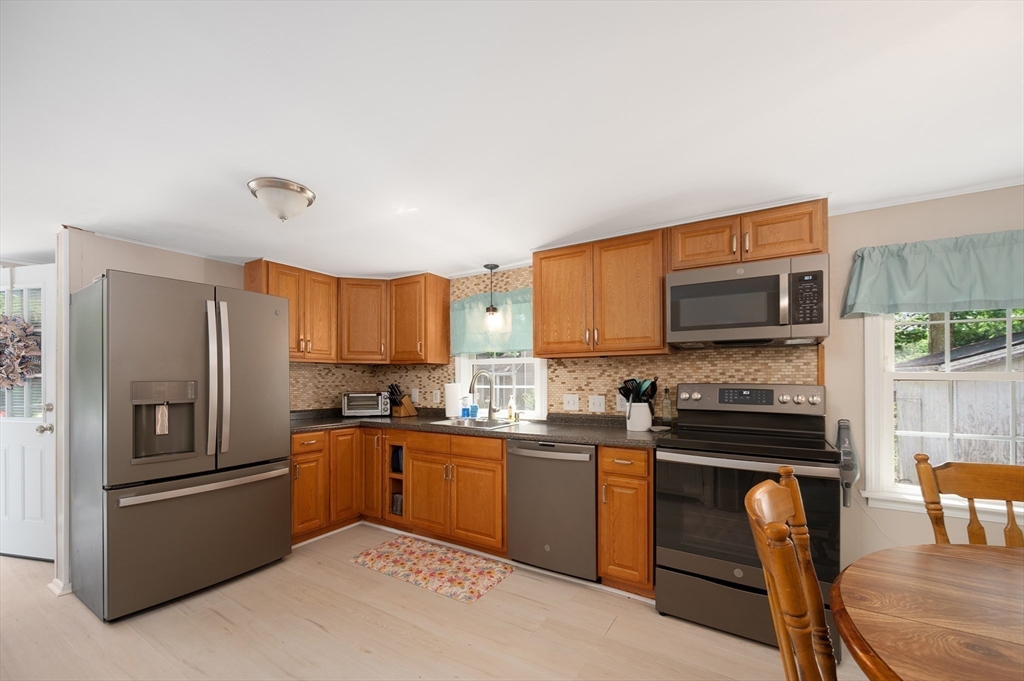 22 Clyde St Property Photo 8