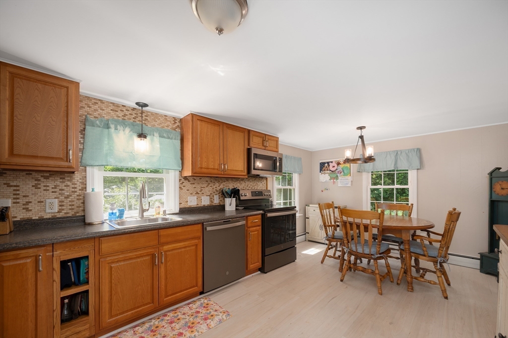 22 Clyde St Property Photo 9