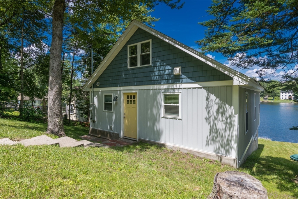 36 Tamarack Rd Property Photo 3
