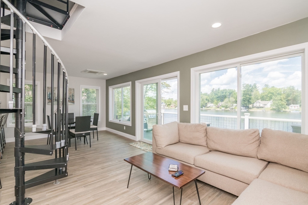 36 Tamarack Rd Property Photo 14