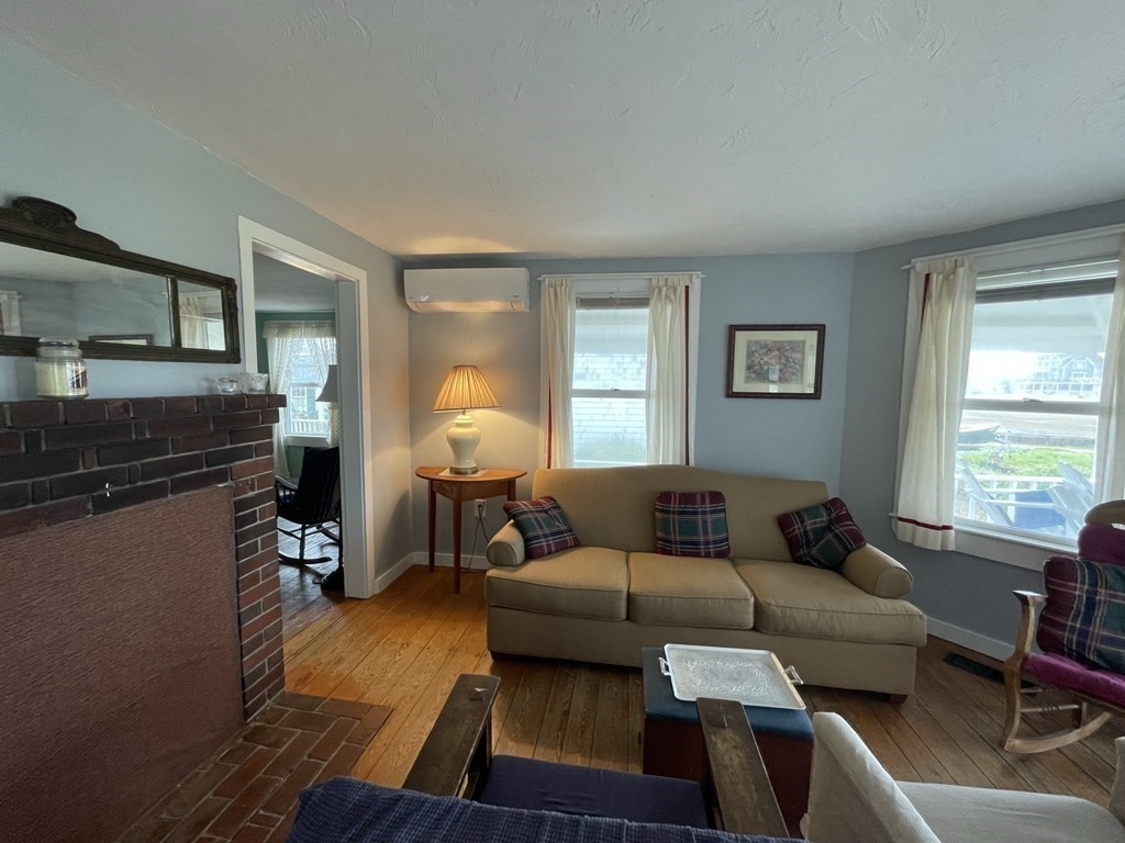 230 Bay Ave(winter Rental) # 230 Property Photo 16