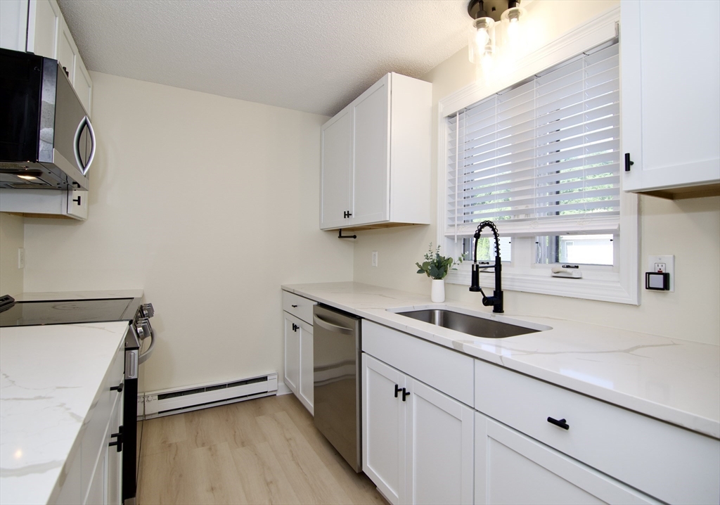 3162 Main St # 3162 Property Photo 6
