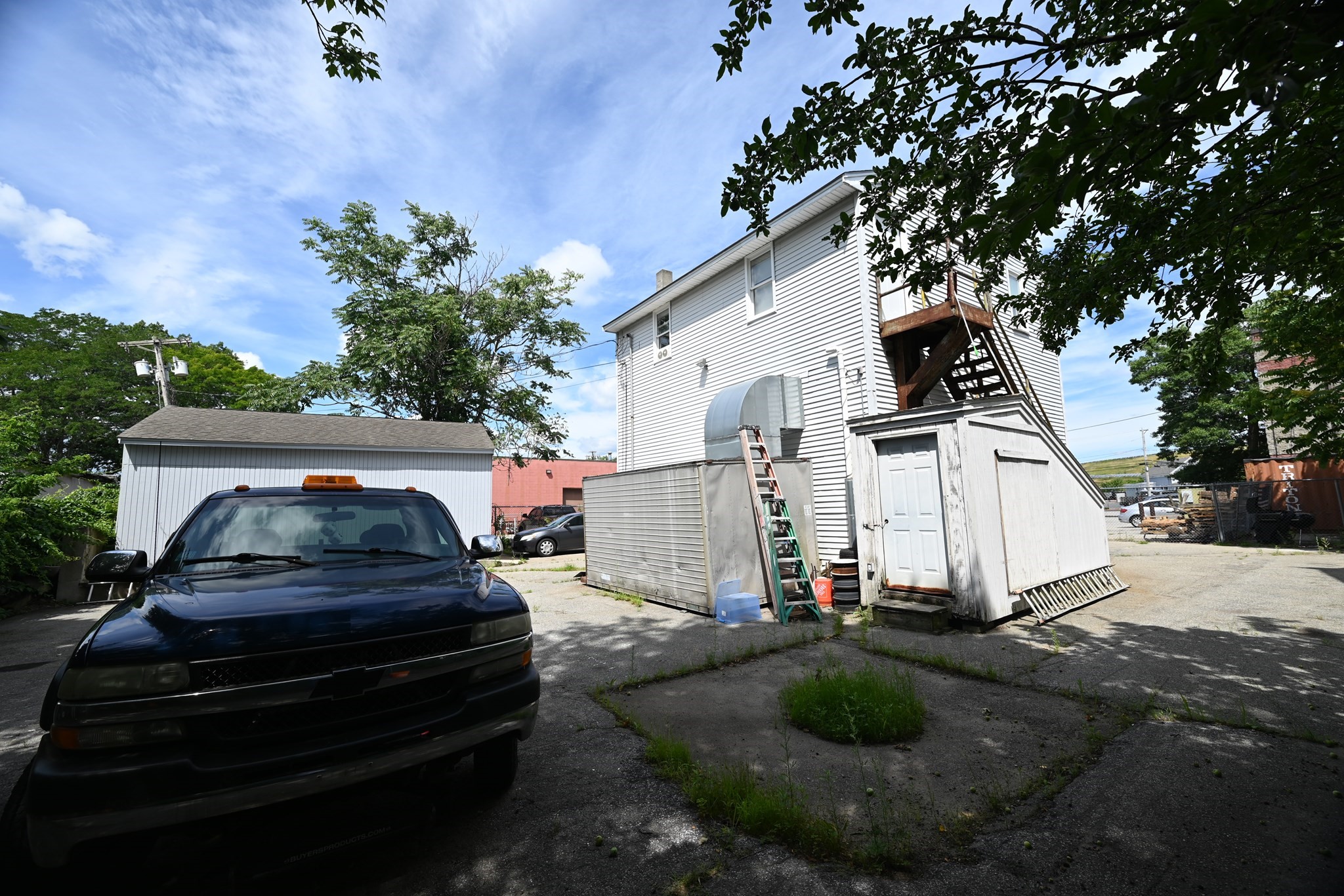 39 Wilbur St Property Photo 6