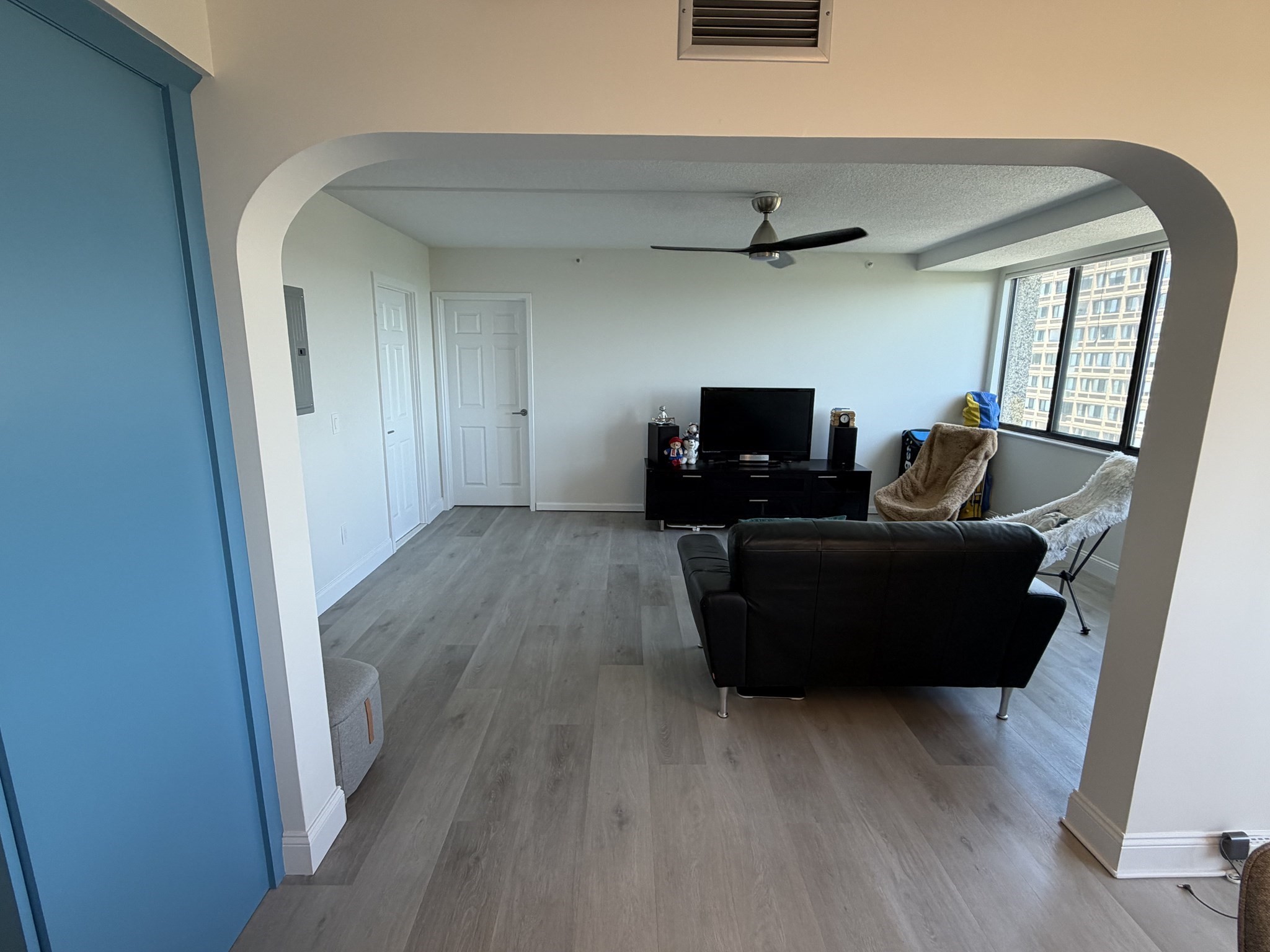 250 Hammond Pond Parkway # 1207s Property Photo 12