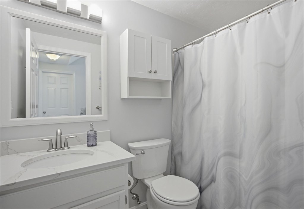 77 Willow Pond Dr # 77 Property Photo 14
