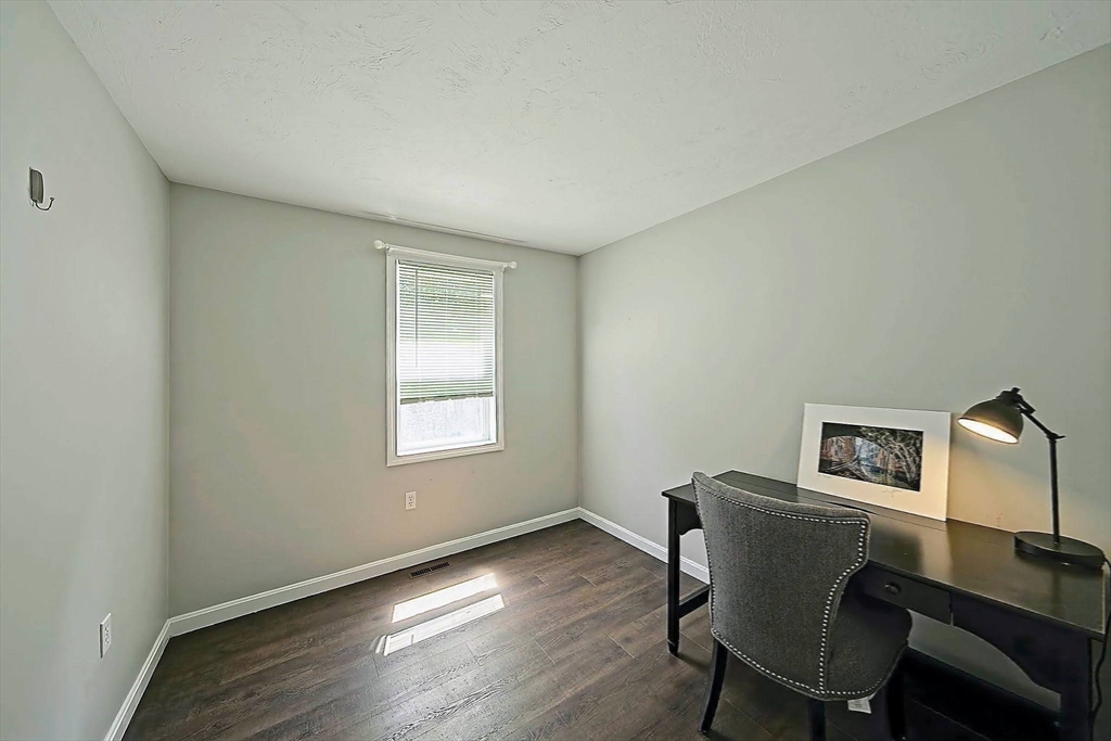 7 Tynan Ave Property Photo 22