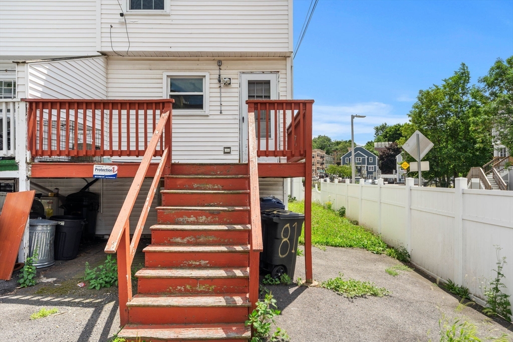 81 Wayland St Property Photo 29