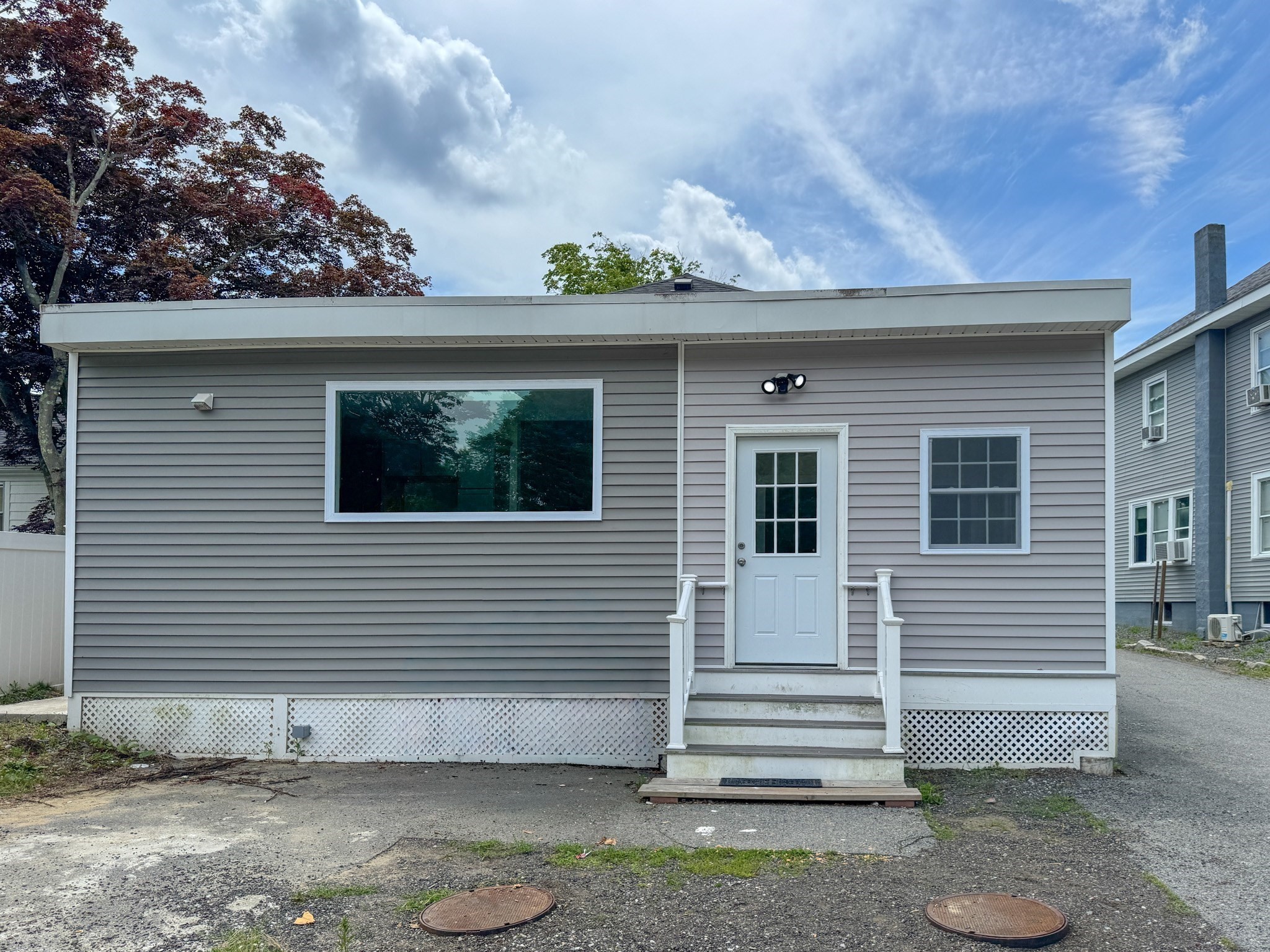 175 Wilbur Ave Property Photo 2