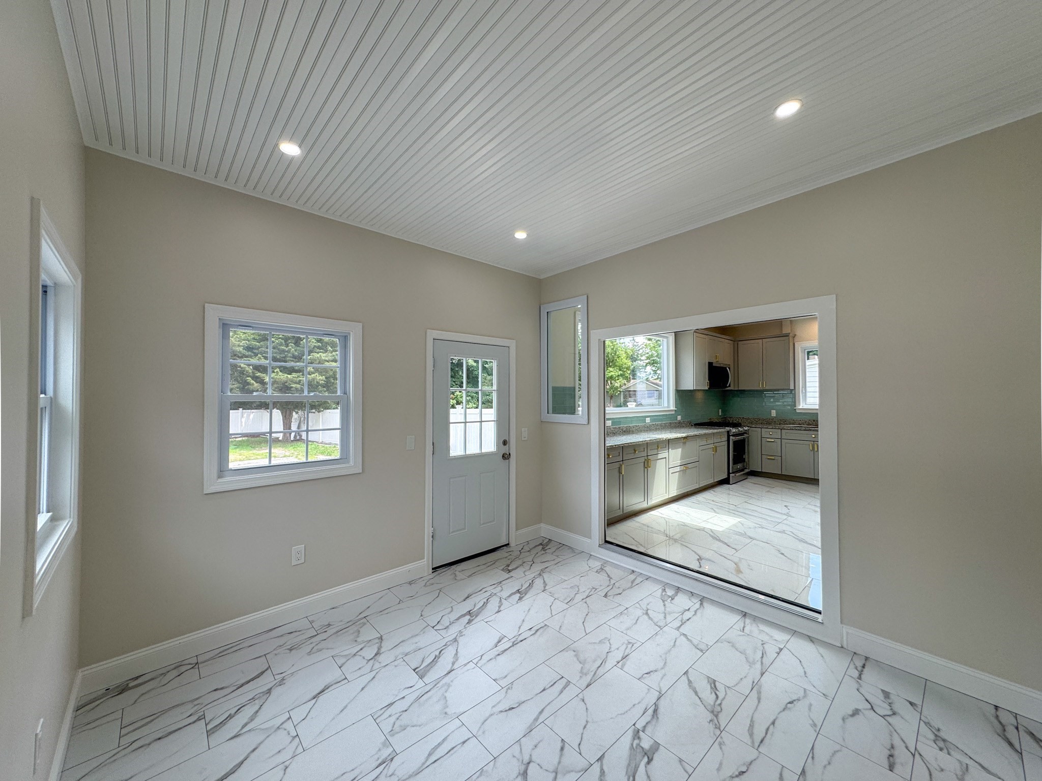 175 Wilbur Ave Property Photo 6