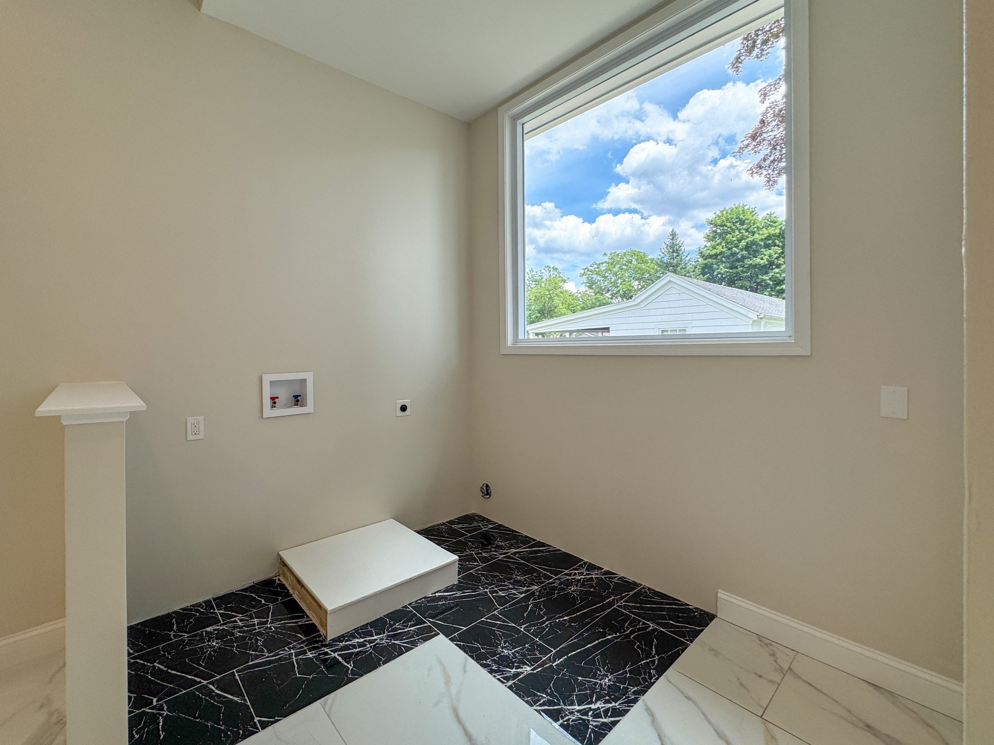175 Wilbur Ave Property Photo 17