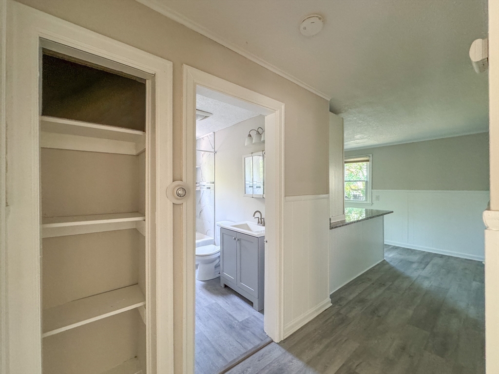4 Wolfe St Property Photo 12