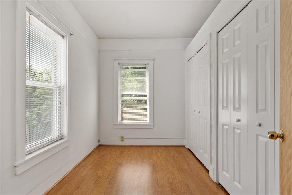 205 Pine St Property Photo 18