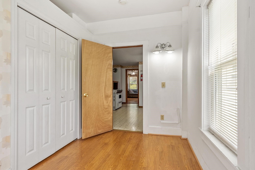 205 Pine St Property Photo 19
