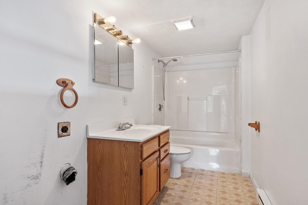 205 Pine St Property Photo 24