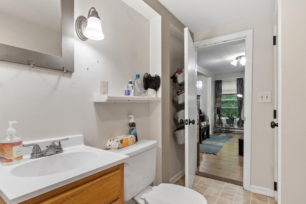 205 Pine St Property Photo 32
