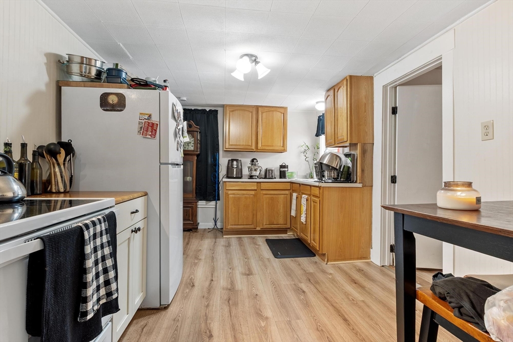 205 Pine St Property Photo 33