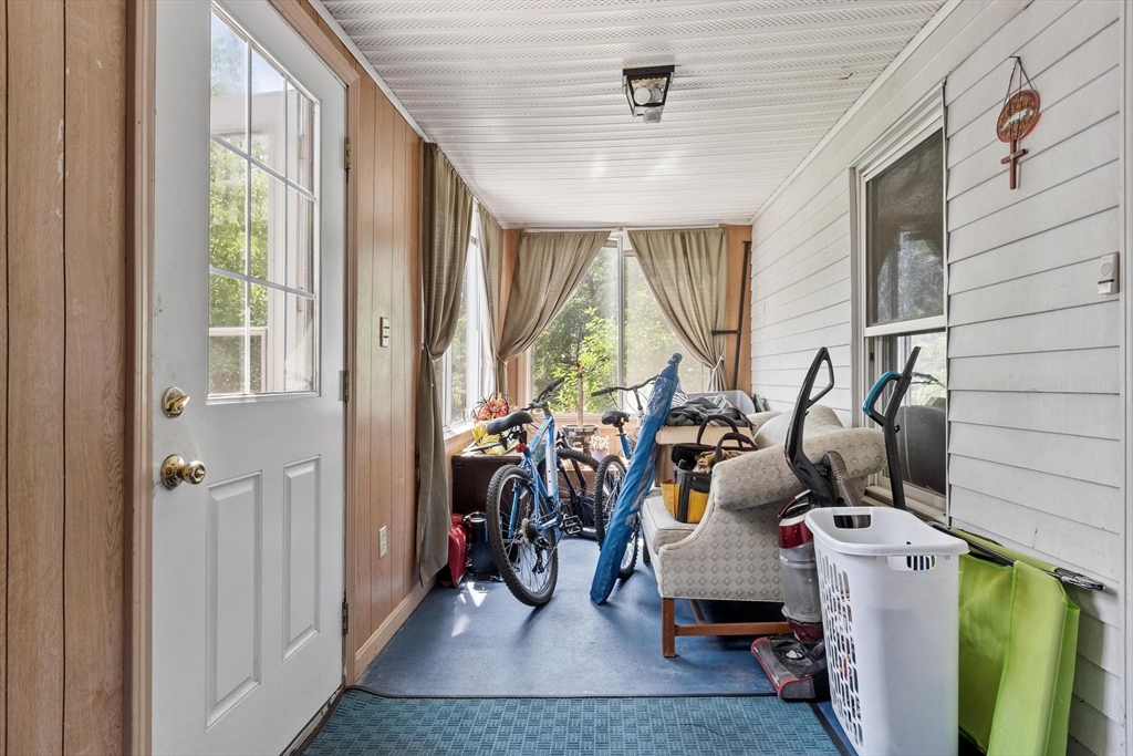 205 Pine St Property Photo 36