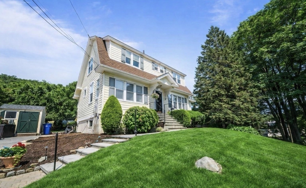 27 Cedarcroft Lane