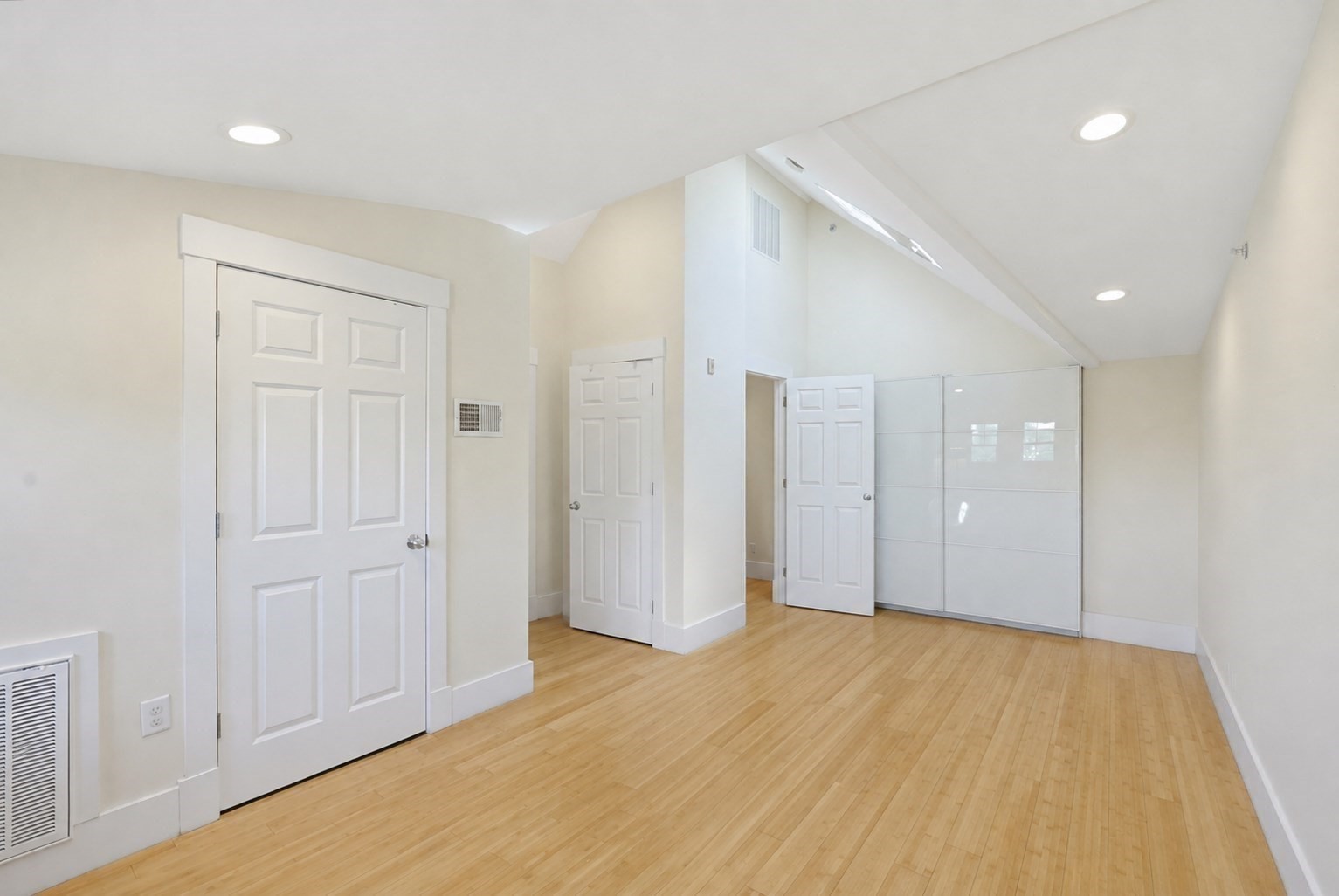 1 Paul Gore Street # 1 Property Photo 14